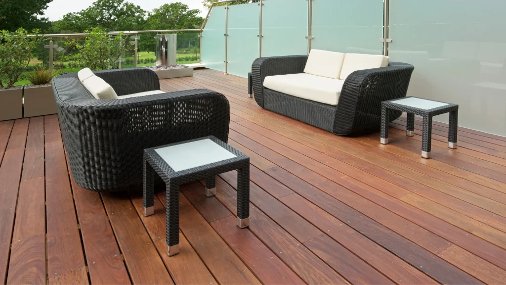 Decking bengkirai retak – Rumah Parquet