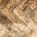 Coating Decking Bengkirai: Pilihan Pelapis Terbaik dan Cara Aplikasi yang Benar