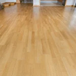 Ini Dia Penyebab Mengapa Lantai Kayu Mudah Menggelembung
