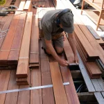 Perbandingan Decking Bengkirai vs Kayu Lain: Mana yang Lebih Cocok?