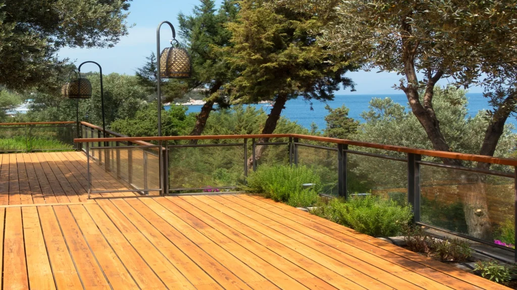 Tips Memilih Decking Kayu Bengkirai Yang Awet