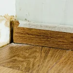 Awas Rusak! Ini Pengaruh Beban Furnitur Terhadap Lantai Parket dan Cara Jitu Melindunginya