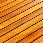 Tips Memilih Decking Tile Kayu Jati yang Berkualitas agar Tidak Salah Pilih