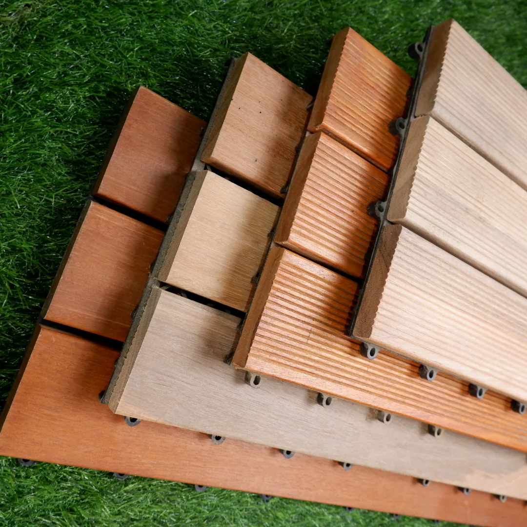 Detail Custom Decking Interlocking