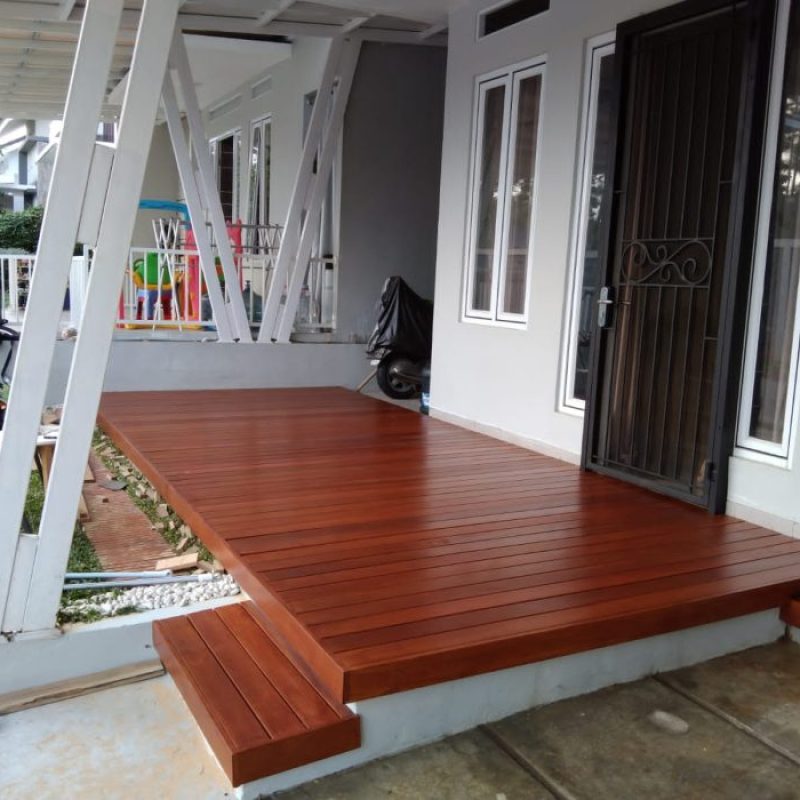 hasil pemasangan decking di sentul